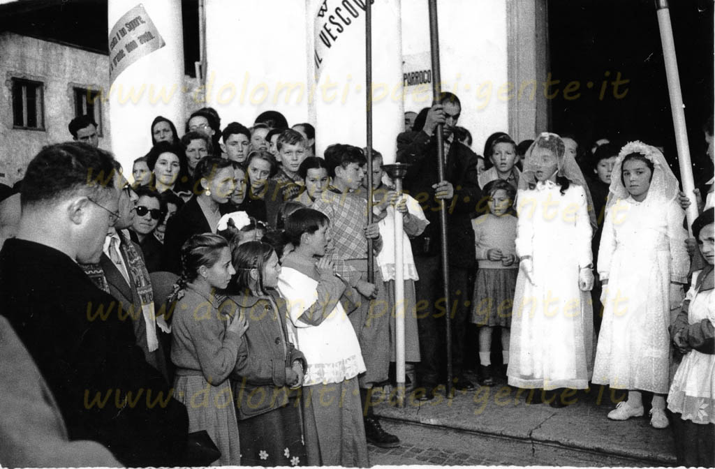 http://www.dolomiti-paesi-gente.it