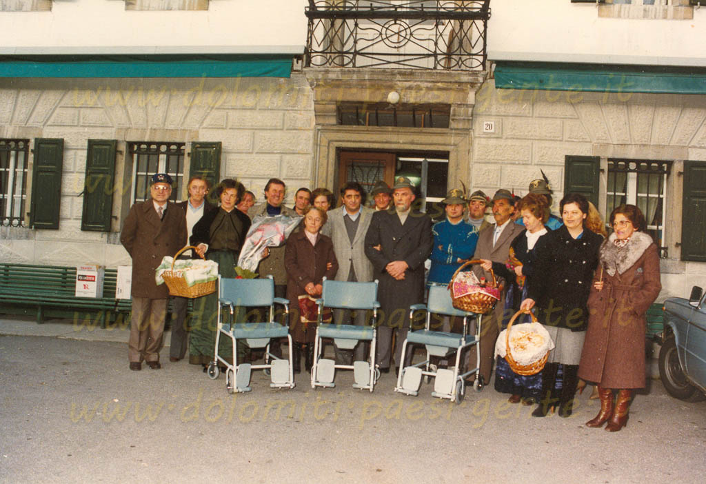 http://www.dolomiti-paesi-gente.it