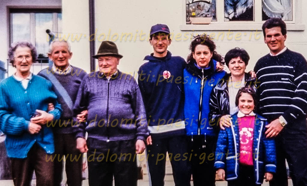 http://www.dolomiti-paesi-gente.it