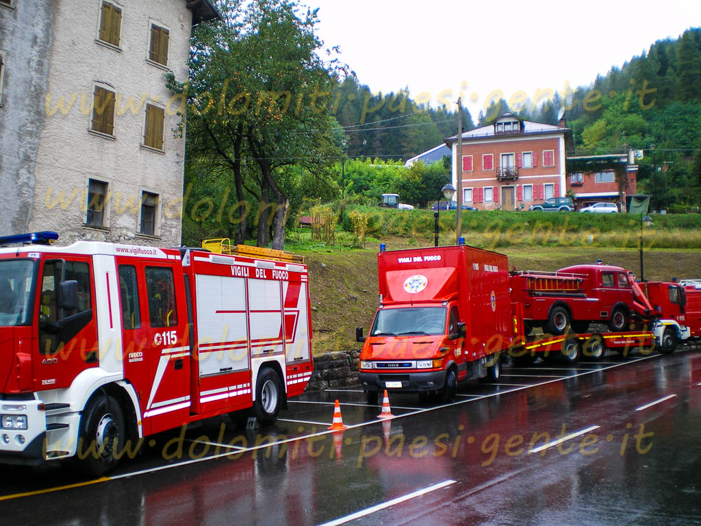 http://www.dolomiti-paesi-gente.it