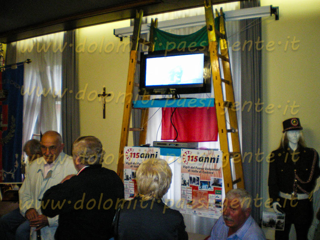 http://www.dolomiti-paesi-gente.it