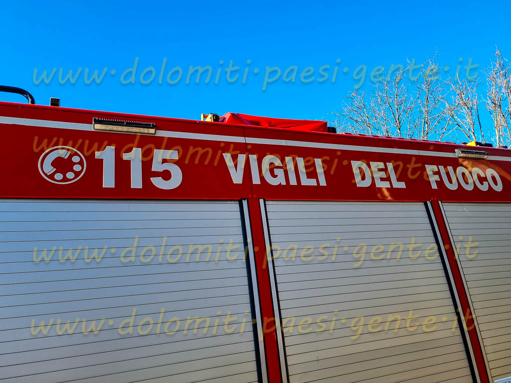 http://www.dolomiti-paesi-gente.it